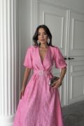 Pembe Işıltılı Kemerli Kruvaze Elbise resmi